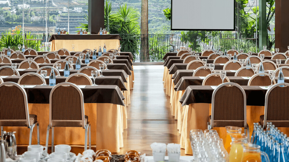 Las Águilas Tenerife, Affiliated by Meliá